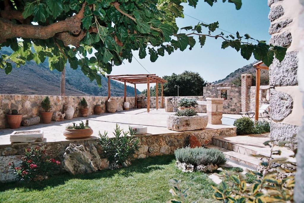 Traditional Villa With Pool In Sfakia Imbros Ngoại thất bức ảnh